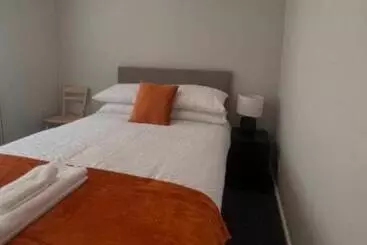 پانسیون The Coral Guest House 1 Fratton Park Portsmouth