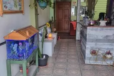 هتل Paradise Alajuela