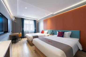 Junyi Hotel Wuhan Liuduqiao Subway Station