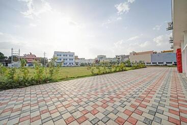 Oyo Flagship Hotel Sanskar Palace