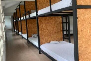 بنسيون /hostal Casa Blanca