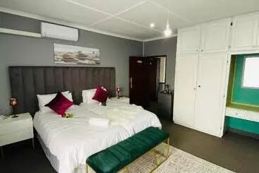 Shibar Botique And Spa