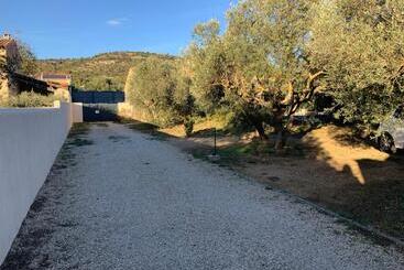 ペンション Chez Nous