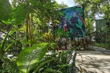 Hotelli Endlessblue Resort Kalametiya