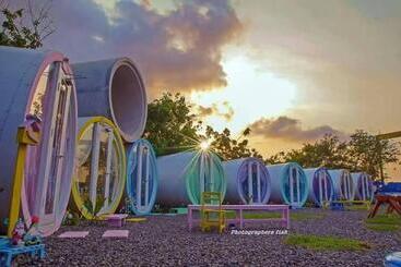 هاستل Pipe House 墾丁