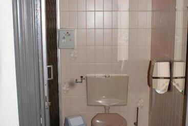 בית מלון כפרי Domstad