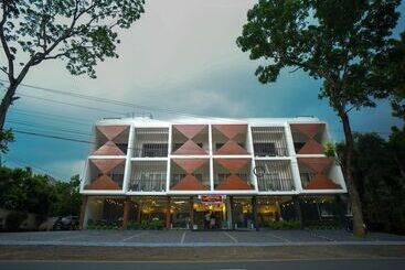 Hotel Royalton Residency