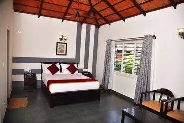 Hotelli Clover Holiday Village