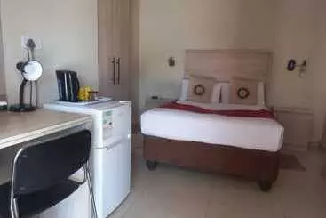 هتل Palm Afrique Lodge Botswana