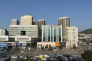 Appart'hotel Lumiera Suites