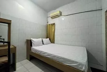 ホテル Rosna By Oyo