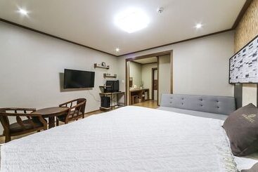 Motel Tongyeong View
