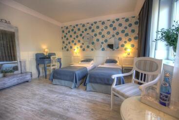 호텔 Afrodyta Business & Spa