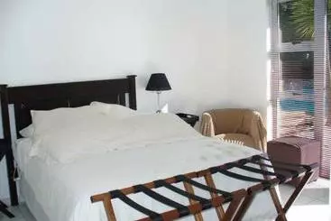 هتل Araluen Cottage