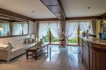 ホテル Sądelski Dwór Medical & Spa