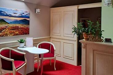 酒店 Senator Gran Via