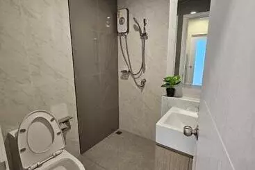 Hotelli คอนโดอีสวิลบางแสน