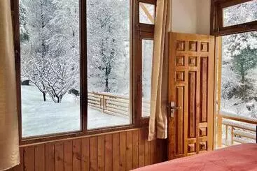 ユースホステル Flüstern Homestay