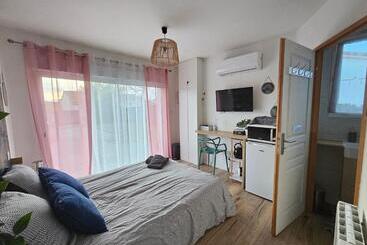 ベッドアンドブレックファースト Chambre Indépendante, Privée Climatisée Avec Parking