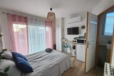 تختخواب و صبحانه Chambre Indépendante, Privée Climatisée Avec Parking