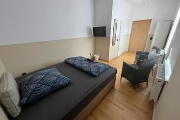 Eigenes Zimmer Mit Bad Pension