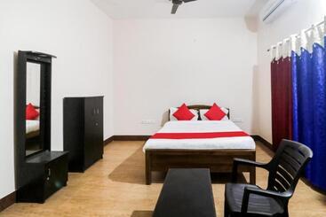 Hotel Goroomgo Purple Villa Bhubaneswar