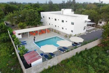 تختخواب و صبحانه Butah Gardens