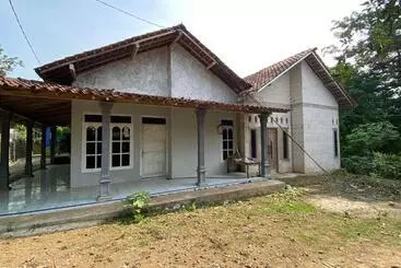 Hotel Spot On 93527 Agus Kostel Syariah