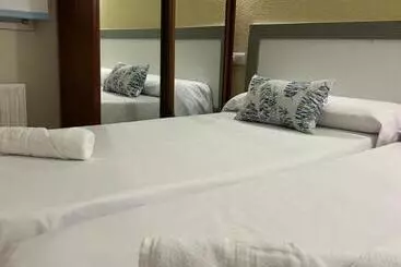 Majatalo Hostal Restaurante Posada Del Duque