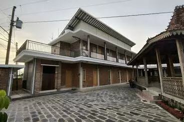 Majatalo Nez S Guesthouse Syariah