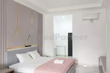 هتل Khayrizsan Premium Mitra Reddoorz