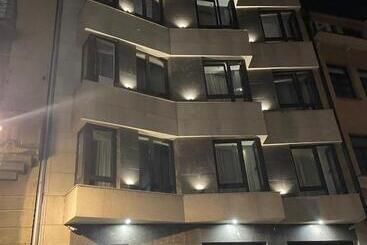 Aparthotel Kondina Suites