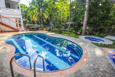 پانسیون Santuario Tayrona Hostel