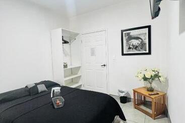 アパートホテル Casa Ambar