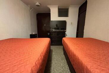 پانسیون Nomad House