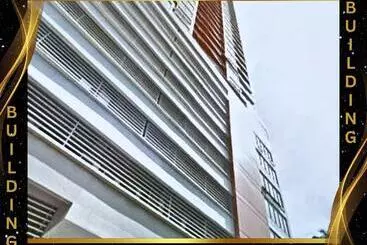 Hotel Free Pool N Free Sauna Access Oceanview Balcony In The Heart Of Manila, Front Of Robinsons Mall, Wal