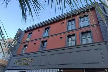 Hotelli Leli̇ko Suites