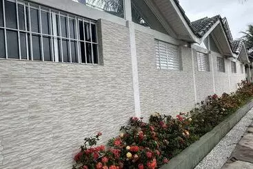 ホテル Surfside Suites