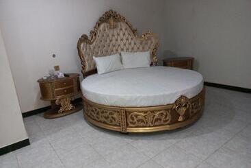 هتل Executive Residency