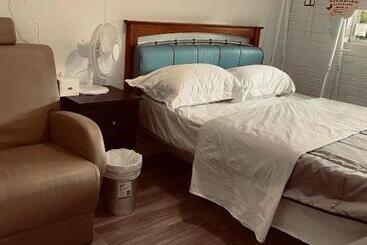 膳宿费 Yny Guest House