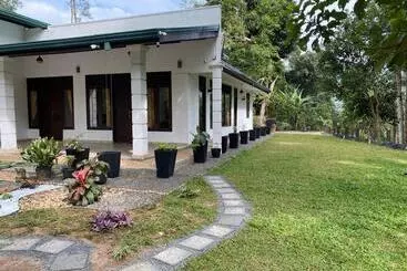 Bed & Breakfast Ceylon Rich Leaves Ella