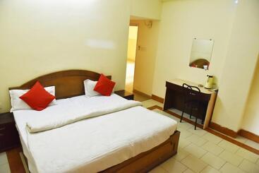 Hotel Bnb Kashi Darsan