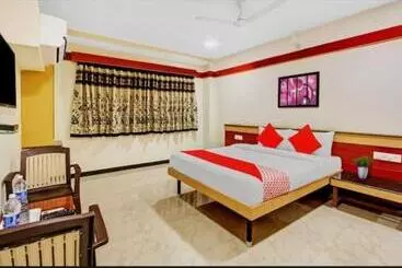 هتل Sri Sai Guru Comfors