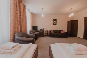 فندق Cesarski   Kaiserhof