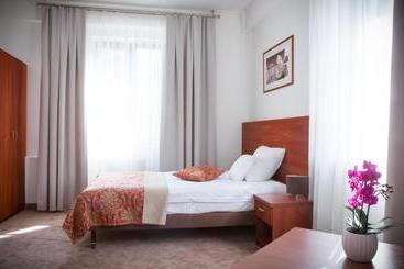 Отель Dom Na Podwalu