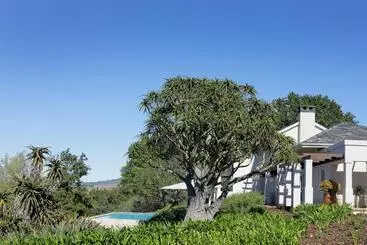هتل Sugarbird Manor
