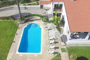 Hotelli Casa Calidris   Bed, Wine & Breakfast