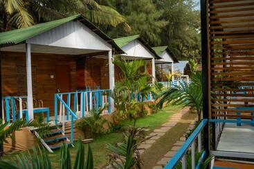 Hotel The Tito S Blue Sky Beach Resort