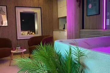 L Appart Hôtel 23ème Avenue   Spa Privatif   Love Room   Appartements à Thèmes