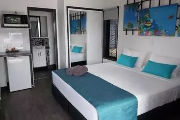 モーテル The Dugongs  Rest